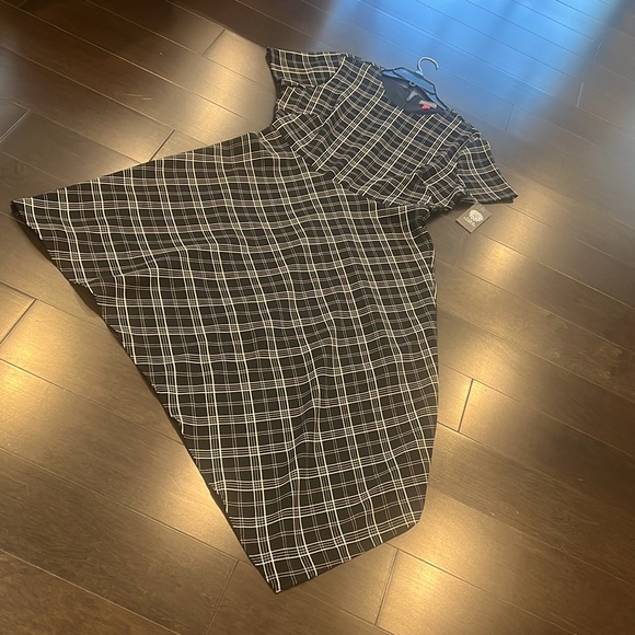 Vince Camuto dress - Picture 2 of 3